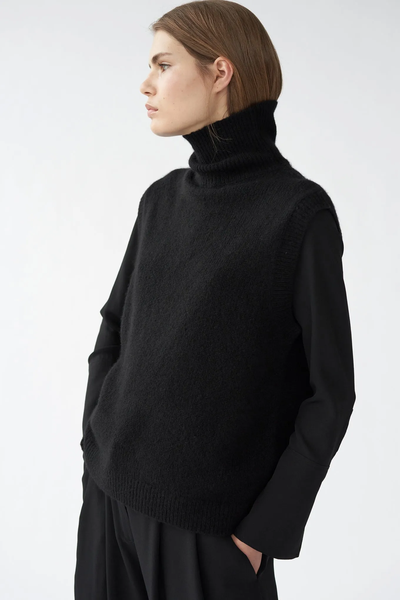 FRED KNIT VEST - BLACK -  SILK/CASHMERE